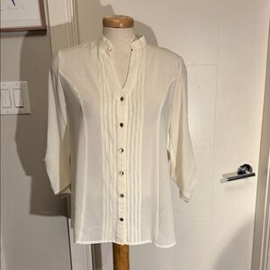 Forever 21 Cream Button-Up Blouse